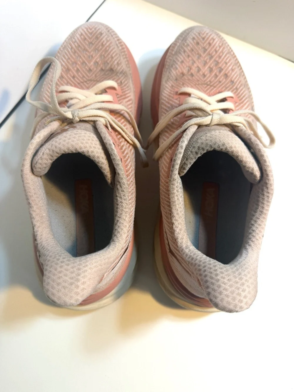 ☀️ HOKA Clifton 9 SNC Running Shoes. used but With Box. Sz 10 B